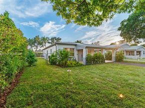 1880 NE 180th St, North Miami Beach FL 33162