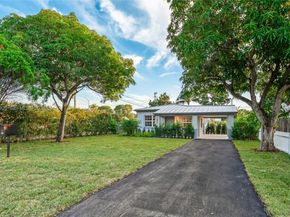 1880 NE 180th St, North Miami Beach FL 33162