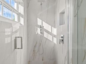 1880 NE 180th St, North Miami Beach FL 33162