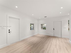 1880 NE 180th St, North Miami Beach FL 33162