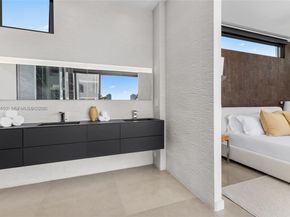 17050 NE 35th Ave, North Miami Beach FL 33160