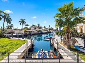 17050 NE 35th Ave, North Miami Beach FL 33160