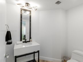 400 Alton Rd 1104, Miami Beach FL 33139