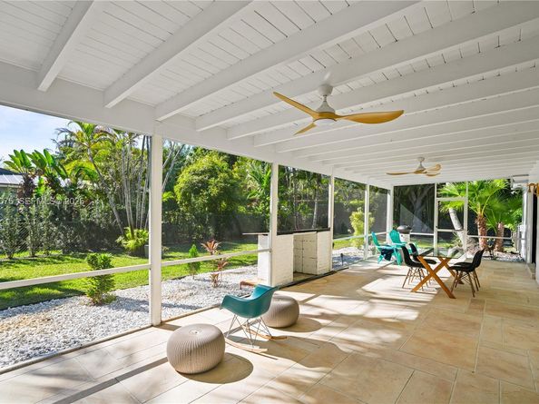 7600 SW 164th St, Palmetto Bay FL 33157