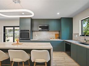 7600 SW 164th St, Palmetto Bay FL 33157