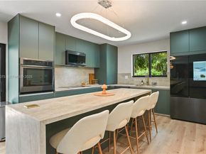 7600 SW 164th St, Palmetto Bay FL 33157