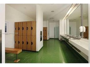 90 SW 3rd St 2109, Miami FL 33130