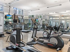 90 SW 3rd St 2109, Miami FL 33130