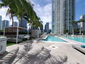 90 SW 3rd St 2109, Miami FL 33130