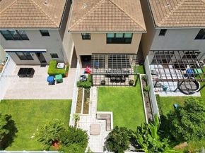 678 NE 191st Ter, Miami FL 33179