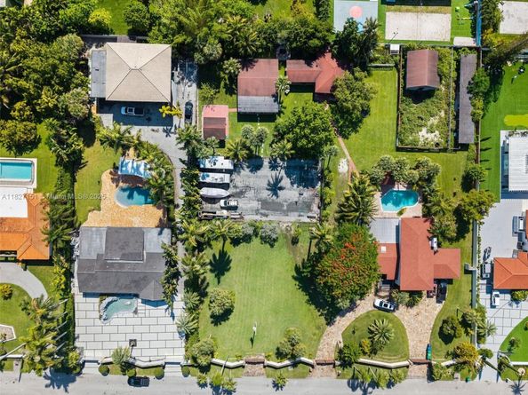 310 NW 130th Ave, Miami FL 33182