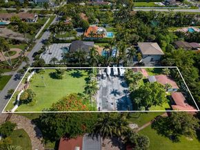 310 NW 130th Ave, Miami FL 33182