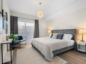 1938 Jackson St 306, Hollywood FL 33020