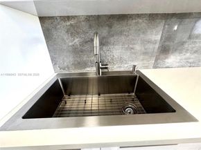 16850 S Glades Dr 8C, North Miami Beach FL 33162