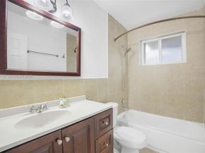 6450 Mckinley St, Hollywood FL 33024