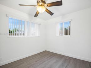 6450 Mckinley St, Hollywood FL 33024