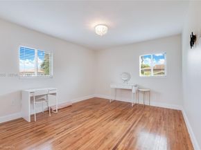 9975 SW 85th St, Miami FL 33173