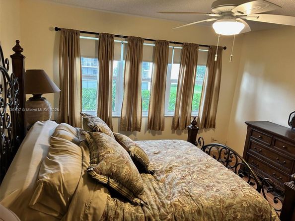 371 S Hollybrook Dr 308, Pembroke Pines FL 33025