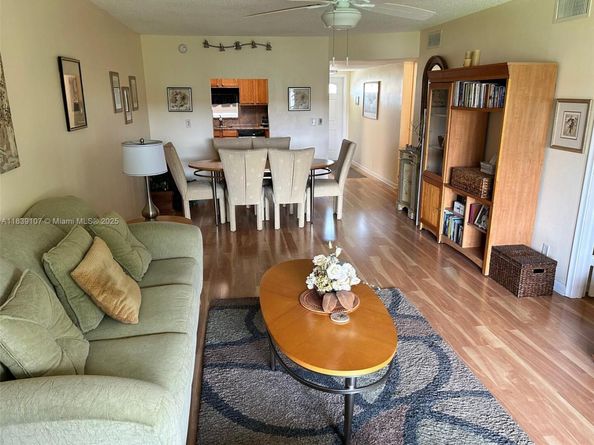 371 S Hollybrook Dr 308, Pembroke Pines FL 33025