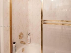 11930 N Bayshore Dr 609, North Miami FL 33181