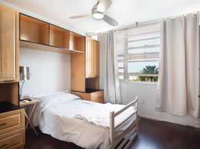 11930 N Bayshore Dr 609, North Miami FL 33181