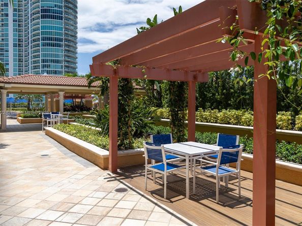90 Alton Rd 1712, Miami Beach FL 33139