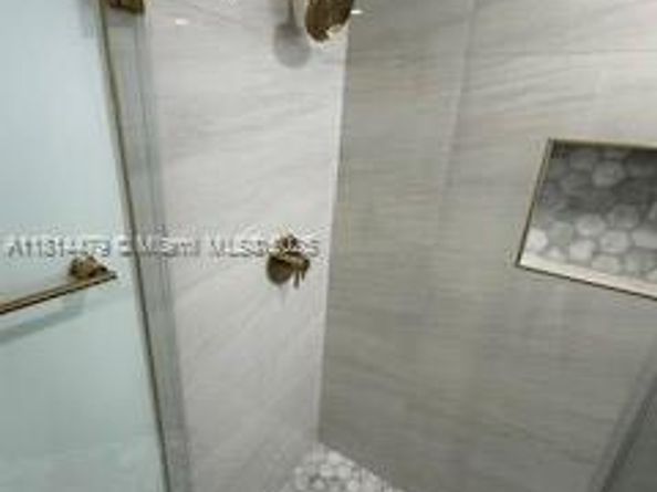 2771 W River Run Cir W, Miramar FL 33025