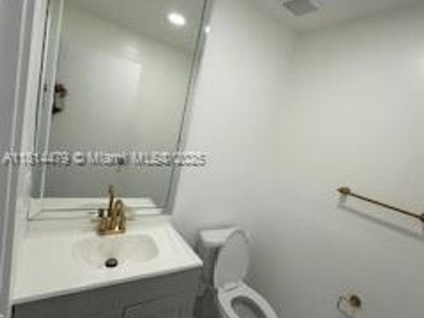 2771 W River Run Cir W, Miramar FL 33025