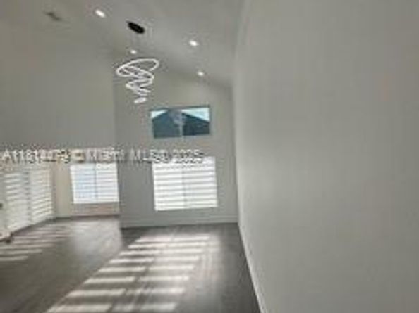 2771 W River Run Cir W, Miramar FL 33025