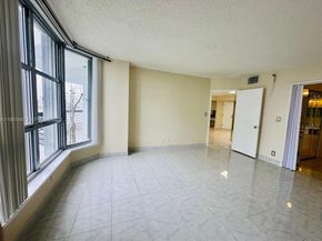 3600 Mystic Pointe Dr 1117, Aventura FL 33180