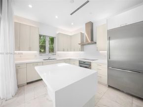 315 Santander Ave 311, Coral Gables FL 33134