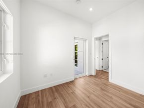 315 Santander Ave 311, Coral Gables FL 33134