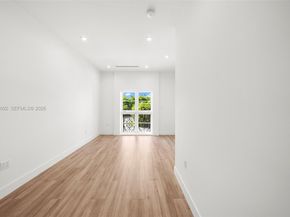 315 Santander Ave 311, Coral Gables FL 33134