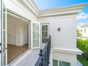 315 Santander Ave 311, Coral Gables FL 33134