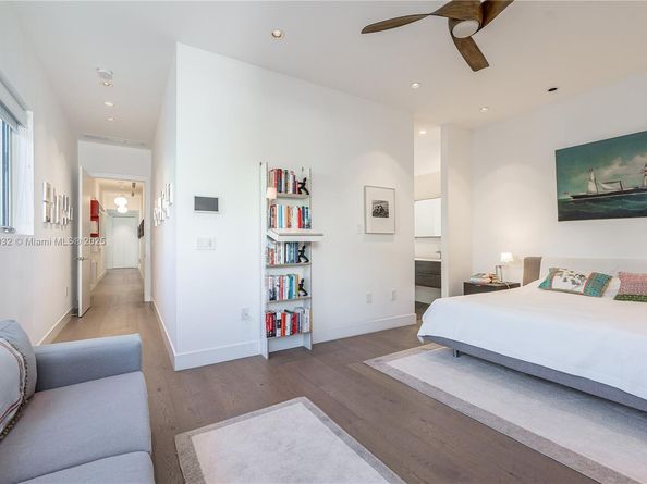 6495 SW 85th St, Miami FL 33143