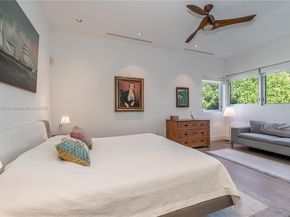 6495 SW 85th St, Miami FL 33143