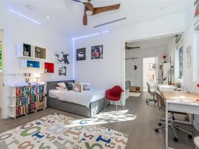 6495 SW 85th St, Miami FL 33143