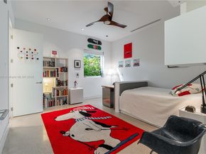 6495 SW 85th St, Miami FL 33143