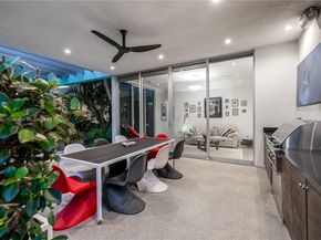 6495 SW 85th St, Miami FL 33143