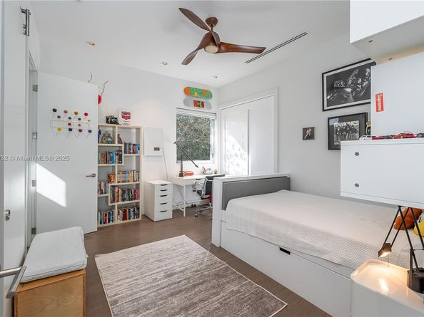 6495 SW 85th St, Miami FL 33143