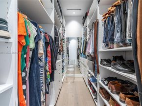 6495 SW 85th St, Miami FL 33143