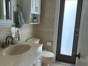 10563 NW 4th St, Plantation FL 33324