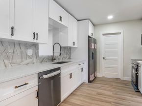 5713 NE 17th Ter, Fort Lauderdale FL 33334