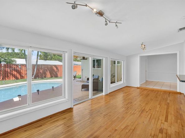 5701 NE 21st Ave, Fort Lauderdale FL 33308
