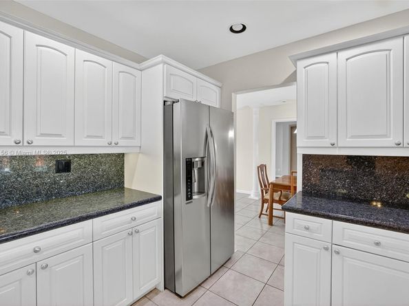 5701 NE 21st Ave, Fort Lauderdale FL 33308