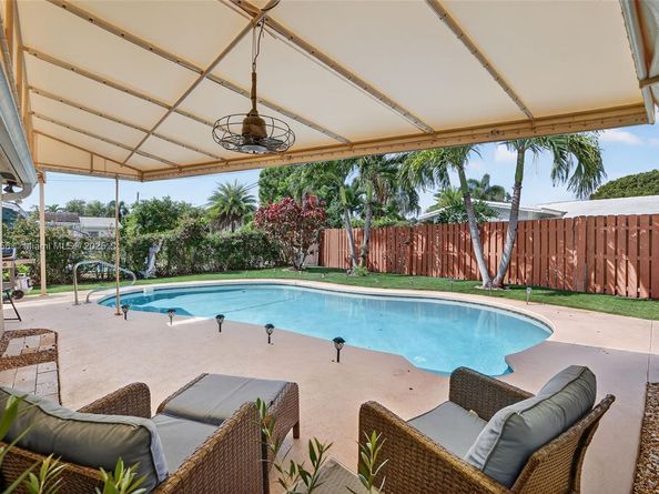 5701 NE 21st Ave, Fort Lauderdale FL 33308