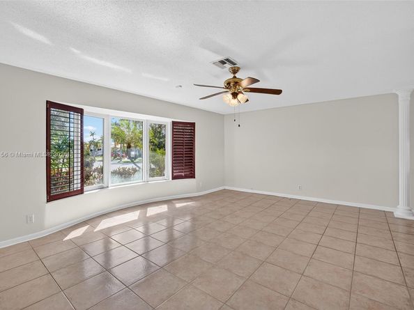 5701 NE 21st Ave, Fort Lauderdale FL 33308