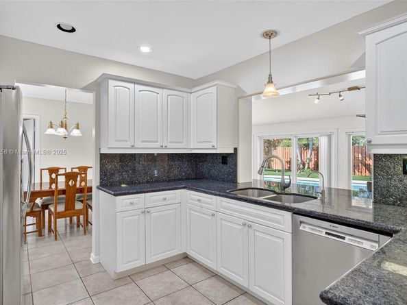 5701 NE 21st Ave, Fort Lauderdale FL 33308