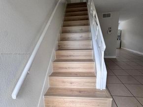 4605 NW 9th Dr 4605, Plantation FL 33317