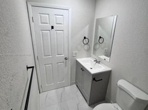 4605 NW 9th Dr 4605, Plantation FL 33317